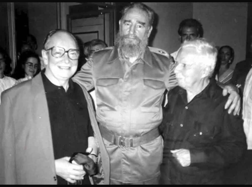 Exposición fotográfica evoca a Fidel Castro y a Alfredo Guevara en sus centenarios