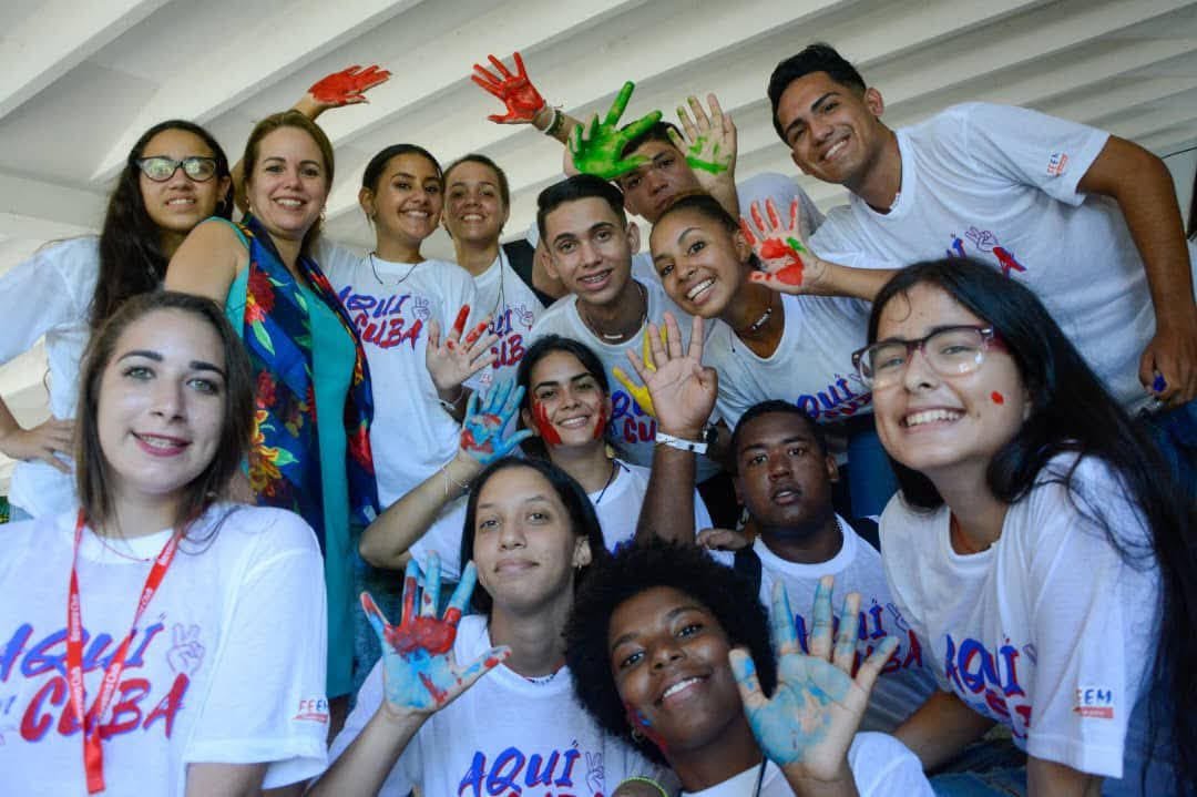 Felicita la UJC a los niños, adolescentes y jóvenes cubanos