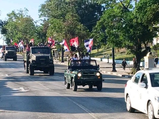 Jóvenes santiagueros reeditaron la partida de la Caravana de la Libertad