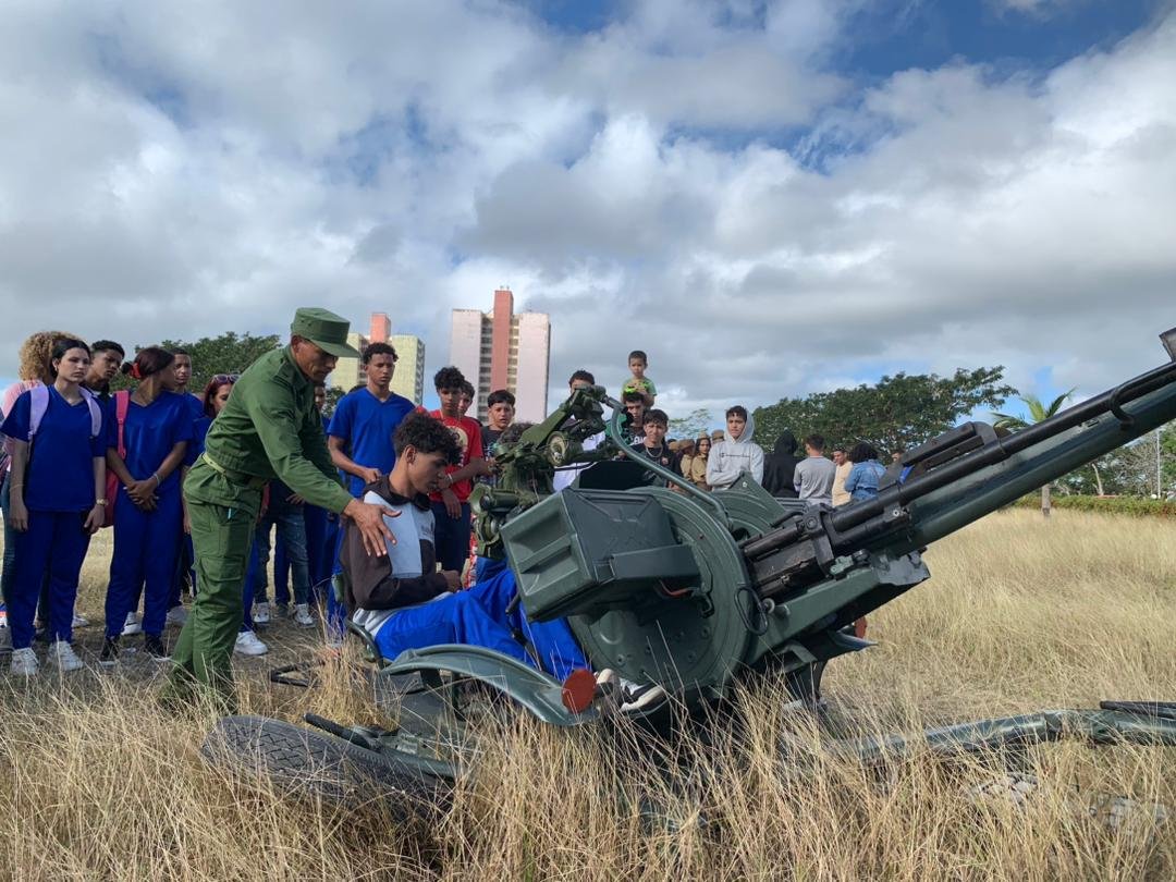 Holguín afianza su preparación combativa