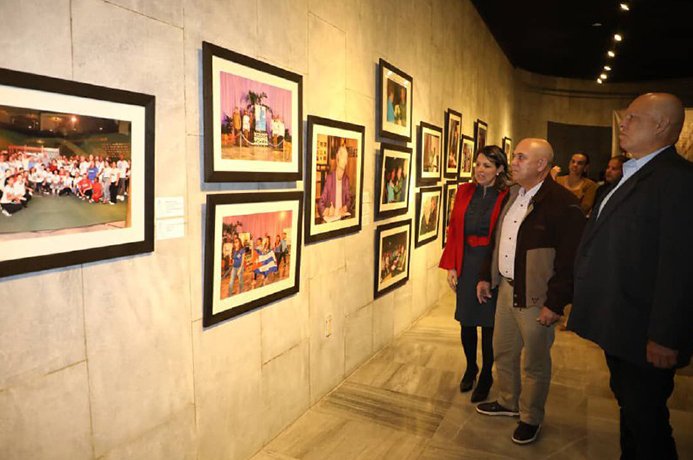 Durante la conmemoración se inauguró una exposición fotográfica
