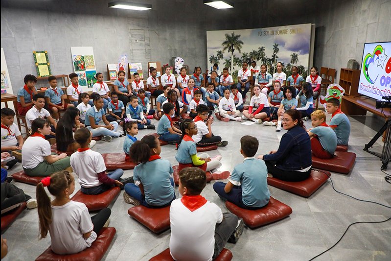 Los pioneros están invitados a desbordar cada escuela de iniciativas para celebrar el cumpleaños de su organización.