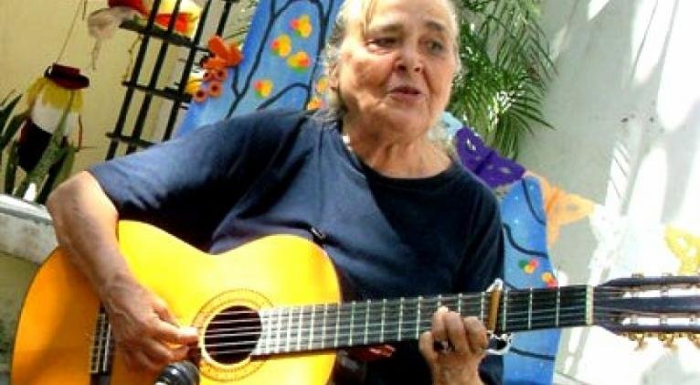 Canciones viejas siempre nuevas: merecida evocación a Teresita Fernández