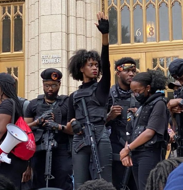 En EE.UU. se están empezando a organizar para hacer frente a los camisas pardas de Trump