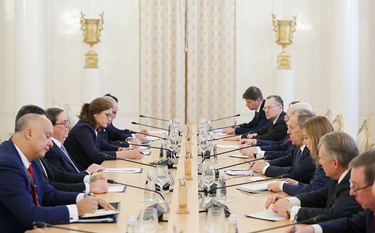 El canciller ruso, Serguéi Lavrov, durante el encuentro con su homólogo cubano, Bruno Rodríguez