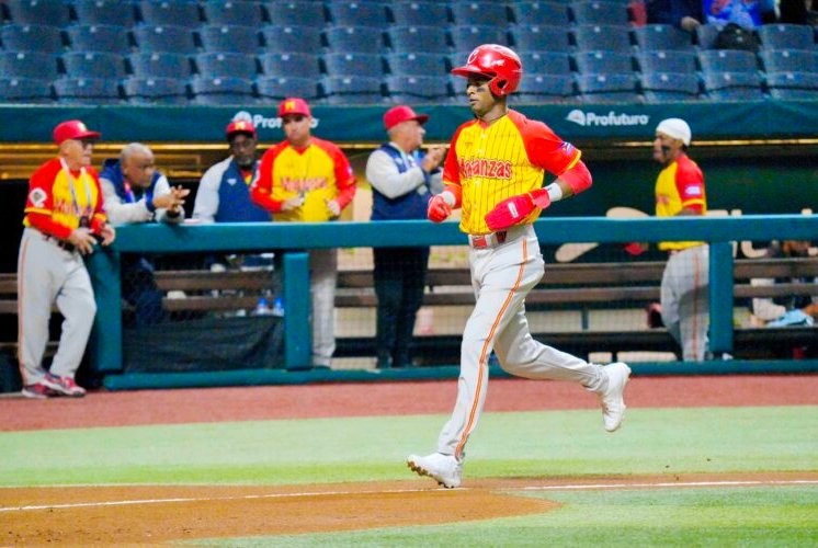 Después de los resultados de la jornada, los estadounidenses Kane County Cougars marchan en la cima con dos triunfos sin revés