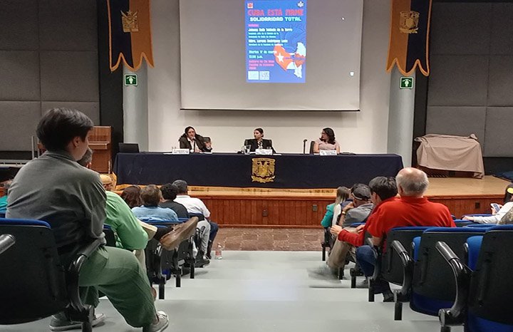Solidaridad universitaria: estudiantes de la UNAM se pronuncian contra bloqueo a Cuba