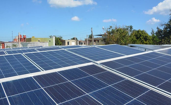 Matanzas: Nuevos kits solares impactan en sector de la Salud