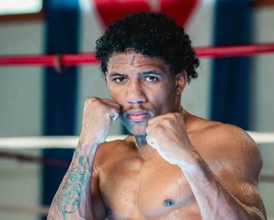 Yusnier Sorsano peleará profesional