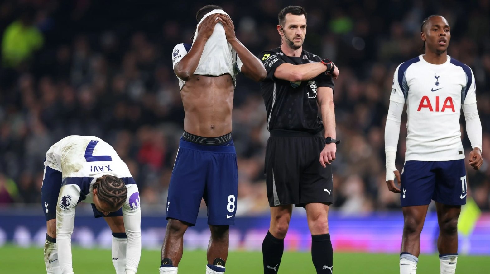 El Tottenham vive un calvario que lo puede hacer descender a segunda división
