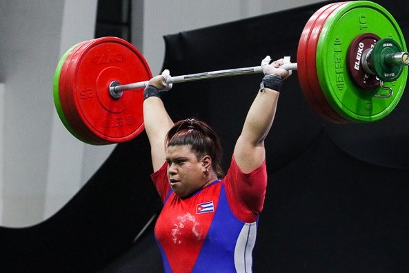 Marifélix sacó toda su fuerza y su performance incluyó sendos nuevos récords