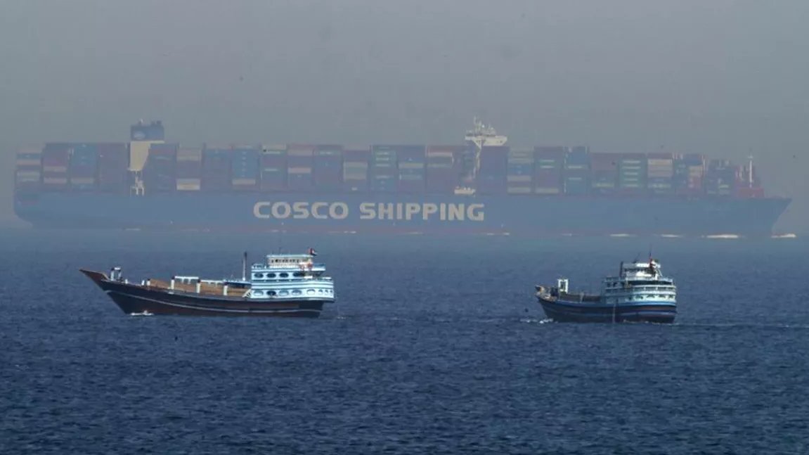 Irán autoriza cruzar el Ormuz a barcos con ayuda