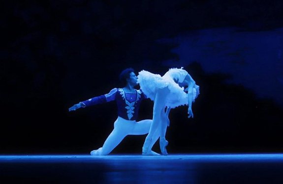 Esta obra cuenta con la versión coreográfica de la propia directora de la compañía, basada en la de Alicia Alonso.