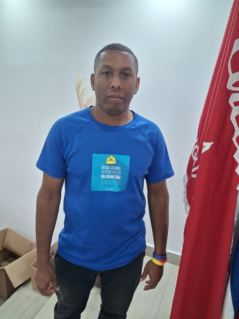 Yandy cumple dos funciones en la empresa: como soldador y al frente del buró sindical atendiendo a trabajadores con problemas personales o laborales.