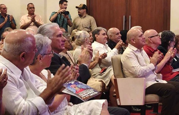 Díaz-Canel en acto por aniversario de Palabras a los intelectuales