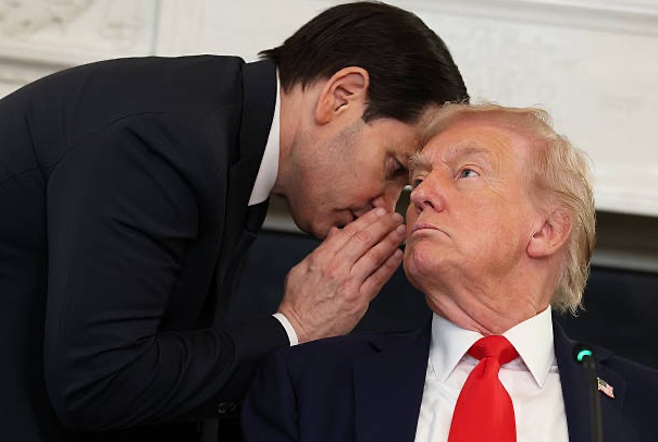 Grotesca visión de un mundo inseguro, hecho a la medida de un imprudente Estados Unidos.