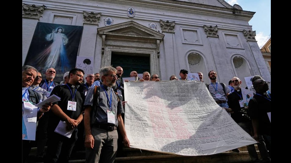 Sacerdotes y monjas exigen fin del genocidio en Gaza.jpg