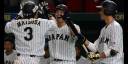 El pelotero japonés Nobuhiro Matsuda, conecta jonrón en el juego