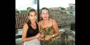 La hija de Pepín, Rosa Bárbara Bueno Nazco, junto a su hija Ivette de la Caridad Tobella Bueno, guardan con mucho cuidado el tesoro más apreciado de la familia, la grabación de la arenga de la huelga general del 9 de abril de 1958.  