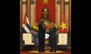 En la segunda jornada de su visita oficial a Vietnam
