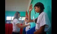 La primera secretaria de UJC al ejercer su derecho al voto en el colegio 2 de la circunscripción 81 del municipio habanero Cerro