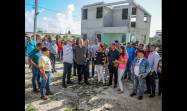 Manuel Marrero Cruz en recorrido como diputado por Gibara