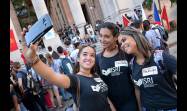 Mujeres jóvenes Universitarias