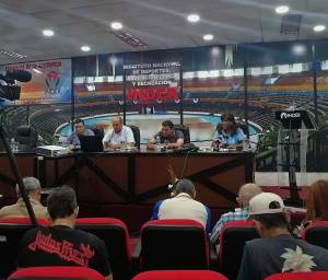 Conferencia de prensa en Ciudad Deportiva.