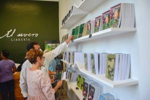 Este sábado se inauguró la librería El Uvero, en el Centro Fidel Castro Ruz