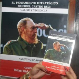 FIDEL LIBRO.jpg