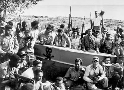 Combatientes cubanos en Playa Girón