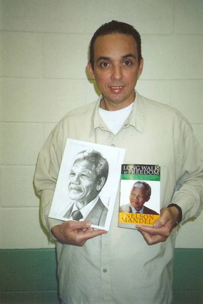 Mandela está entre las principales personalidades dibujadas por Tony en prisión