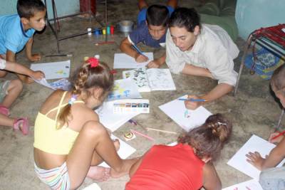 Los niños también cuidan el medio Ambiente 