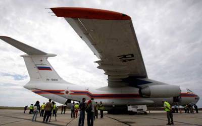 Llega a Cuba avión ruso con ayuda para Cuba