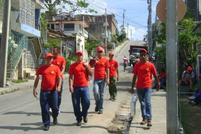 Columna Juvenil recorren las calles de Santiago de Cuba