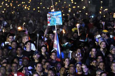 Jóvenes en la Marcha de las Antorchas