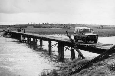 Puente sobre el río Cuito Cuanavale