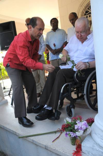 Cuba recuerda cumpleaños 59 de Chávez