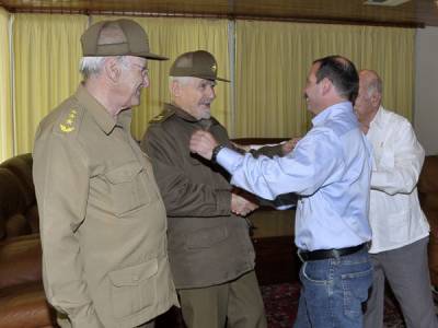 Fernando González a su llegada a Cuba