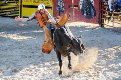 Campeonato Nacional e Internacional de Rodeo en Fiagrop 2014