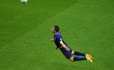  Robin van Persie empata a Holanda con España