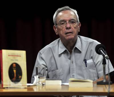 Presentación del libro Nuestro amigo Leal.