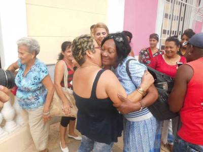 Más fotos, Homenaje a personal médico