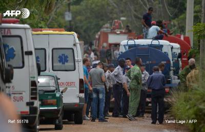 Fuerzas de rescate en accidente aéreo en La Habana