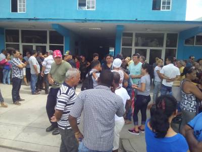 La masividad del pueblo holguinero en los funerales de las víctimas