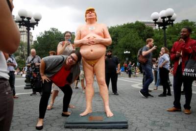 Estatua de Trump