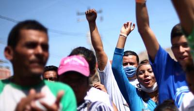 Caravana de migrantes en Sonora, México