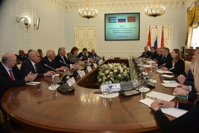 Encuentro de Díaz Canel con el Gobernador de San Petersburgo Alexander Beglov