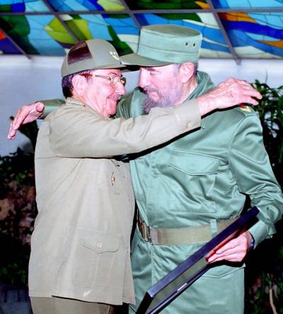 Para Fidel era un verdadero privilegio que Raúl, además de un extraordinario cuadro revolucionario,  fuese un hermano, con méritos propios ganados en la lucha. Foto: Raúl Abreu