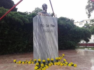 Homenaje a Ho Chi Minh en La Habana 